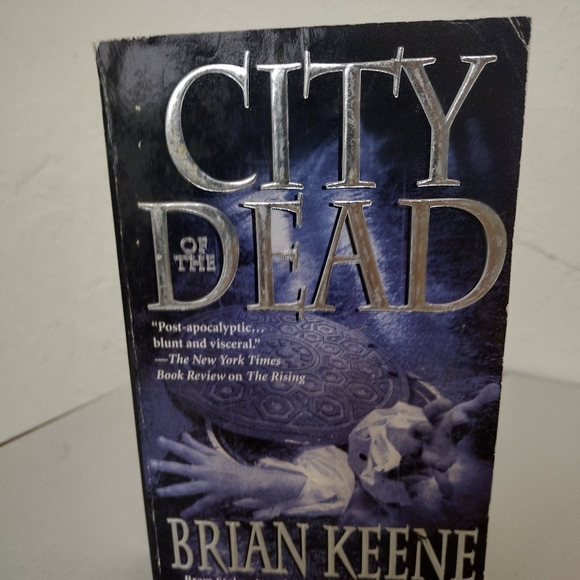 Books - Picture 4 of 4